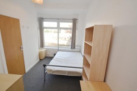 Longford Place, Victoria Park, Manchester, M14 - Photo 2