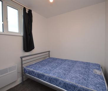 1 bedroom flat - Photo 3