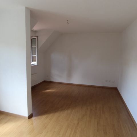 Zu vermieten 3.5 Z-Wohnung mit eigene Waschmaschine und Trocknungsraum in Grenchen - Photo 1