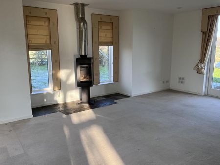 2 bedroom detached house to rent - Photo 2