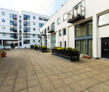 Dickens Mews, London, EC1M 5SZ - Photo 3