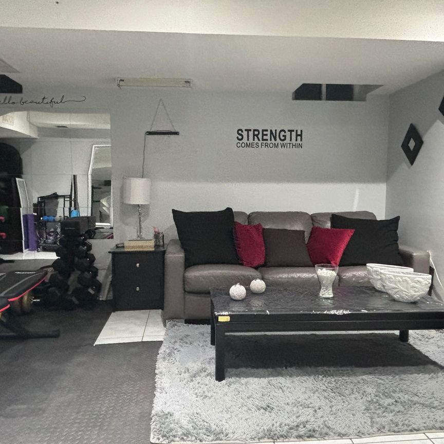 For Lease - 90 Via Romano Way Unit# Bedroom in Basement, Brampton, Ontario - Photo 1