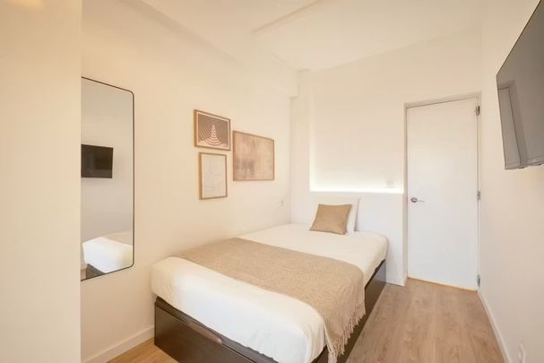 Rua Marquês de Fronteira, Lisbon, Lisbon 1070-299 - Photo 1