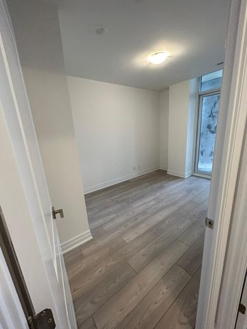 For Lease - 36 Elm Drive Unit# 202, Mississauga, Ontario - Photo 3