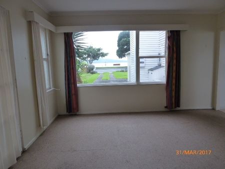 ABSOLUTE WATERFRONT KOHI - 1 BEDROOM - Photo 3