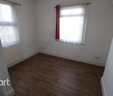 1 bedroom semi-detached house to rent - Photo 2