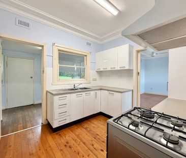 27 Algona Road, Charlestown - Photo 2