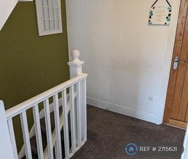 3 bedroom terraced house to rent - Photo 4
