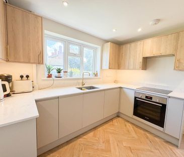 2 bedroom semi-detached house to rent - Photo 6