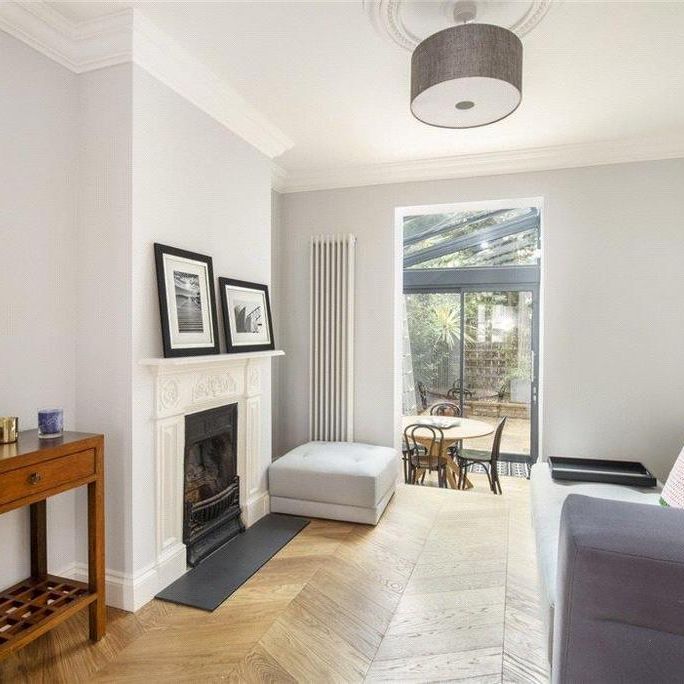 3 bedroom terraced house to rent - Photo 1