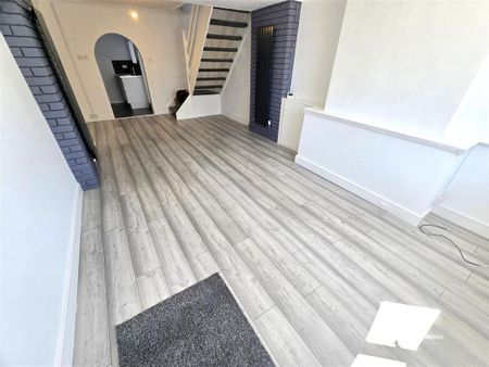 3 bedroom terraced house to rent - Photo 5