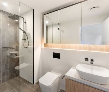 Luxury Living - Highly sought after Apartment on the Gold Coast! - Photo 4