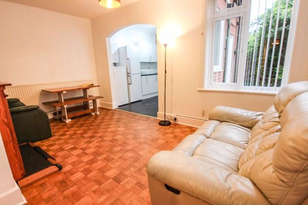 Markham Road, Bournemouth - Photo 1