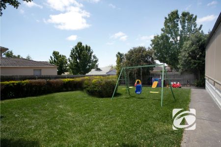 THREE BEDROOMS PLUS STUDY - Photo 4