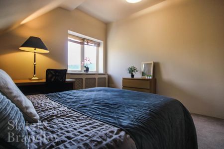 4 bedroom apartment to rent - Photo 5