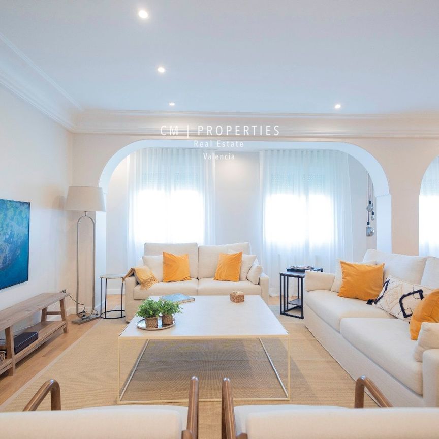 Piso de alquiler en Marques del Turia, Gran Via - Photo 1