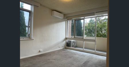 Live Moments To Hawksburn Village - Photo 2