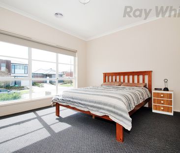 11 Red Box Street, Coburg North VIC 3058 - House For Rent | Domain - Photo 5