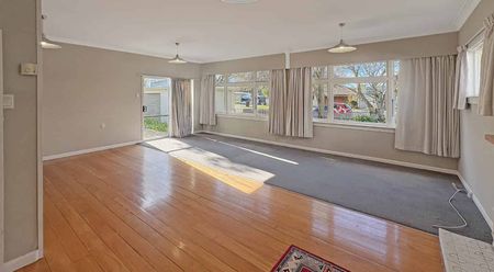 ROSLYN - 3 BEDROOMS - Photo 4