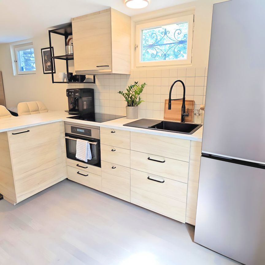 Tröskverksvägen, Älvsjö - Photo 1