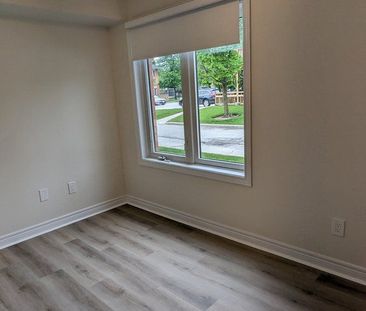 For Lease - 4140 Foxwood Drive Unit# 901, Burlington, Ontario - Photo 1