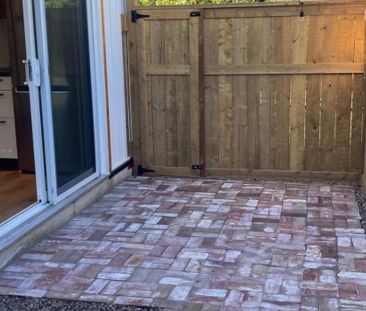 Slayter Street, Dartmouth 26-011 - Photo 4