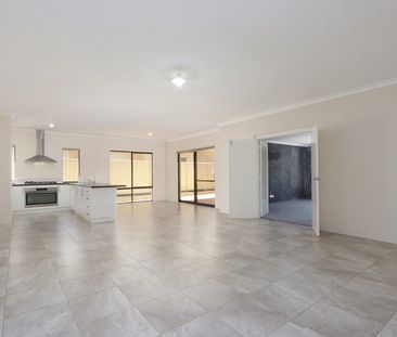 22 Velaluka Drive, Lake Coogee - Photo 3