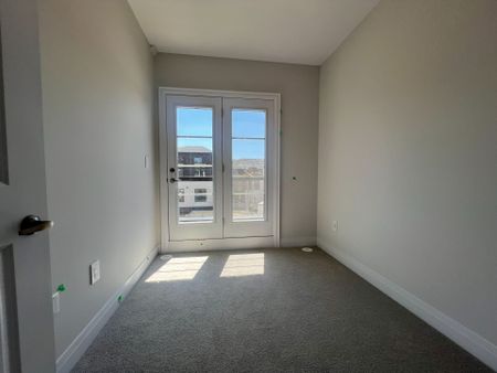 For Lease - 5951 Saigon Street, Mississauga, Ontario - Photo 4