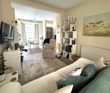 Elm Grove Road, Farnborough, GU14 - Photo 1