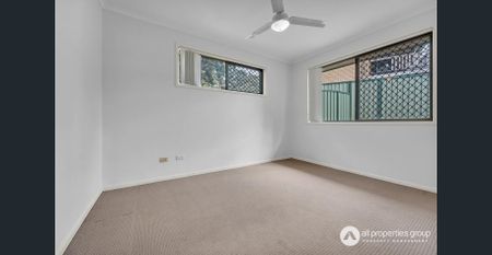 Three Bedroom Home, All For You.. - Photo 4