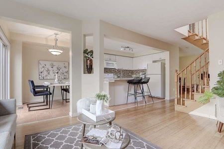 For Lease - 33 Brownridge Place, Whitby, Ontario - Photo 3