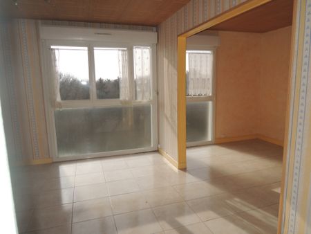 Appartement à louer - REIMS / LA HAUBETTE - Photo 2