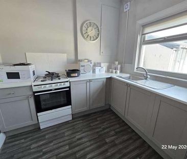 Victoria Street, Scarborough, YO12 - Photo 6