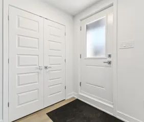 1 room apartment of 91m² in Gatineau - Photo 1
