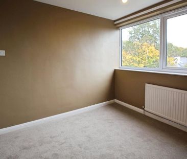 3 bedroom maisonette to rent - Photo 3