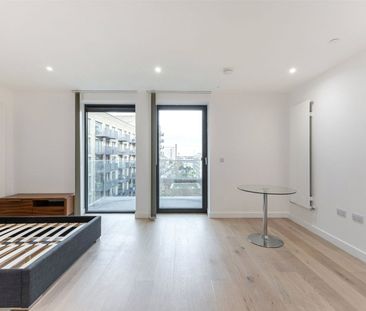 Regalia Close, Silvertown, London, E16 flat to rent - Photo 2