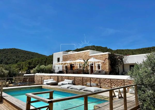 Authentic Finca with Pool in San Mateo, Ibiza for Rent