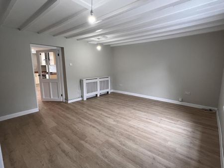 2 bedroom terraced house to rent - Photo 2