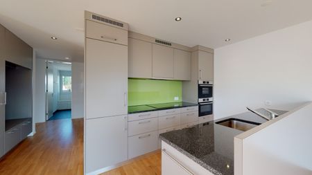 Charmante 3.5-Zimmer-Dachwohnung in Menziken – modern, ruhig und sonnig - Photo 2