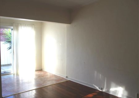 One Bedroom Unit Short Walk From the Beach! - Photo 2