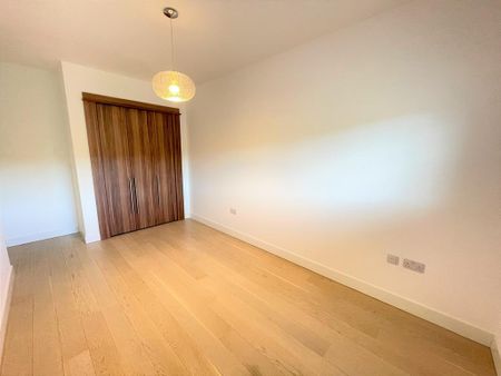 3 bedroom flat to rent - Photo 3