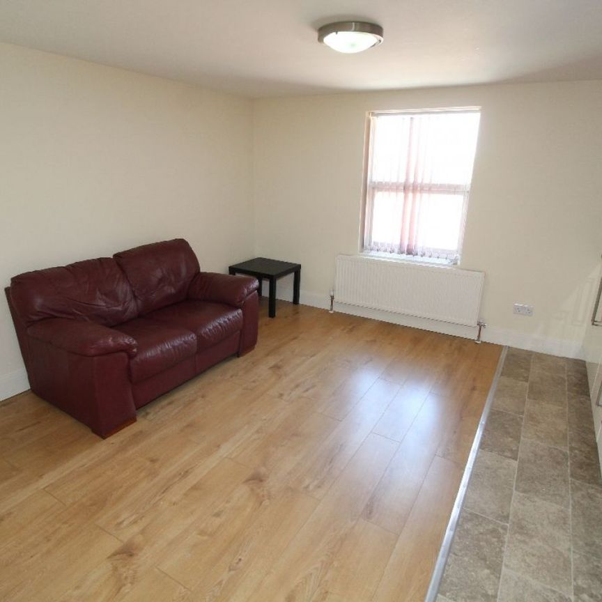 Fylde Road Flat 7 Preston, Lancashire, PR1 2XP - Photo 1