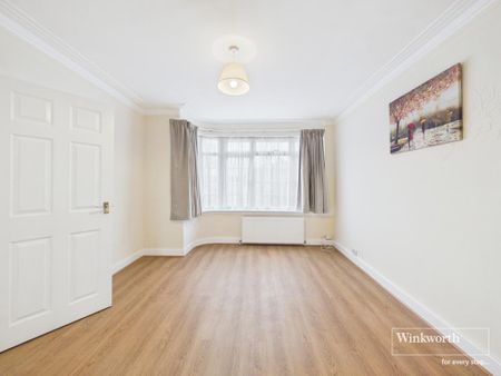 4 bedroom semi-detached house to rent - Photo 2