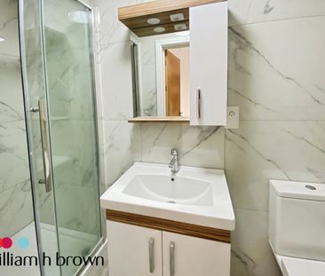 London Road, Romford - Photo 4