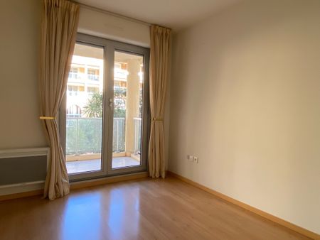 Location Appartement 3 pièces 60m² AIX EN PROVENCE 13100 - Photo 4