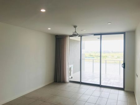 Modern Apartment&comma; in Hospital Precinct - Photo 3