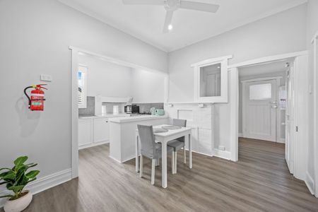 ROOMING HOUSE – SHARED ACCOMODATION - Photo 3