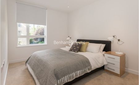 2 Bedroom flat to rent in Heritage Place, Brentford, TW8 - Photo 5