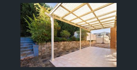 Bright, Spacious & Perfectly Located North-Facing Duplex - Photo 3