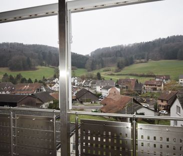 Idyllic penthouse apartment with two balconies! - Photo 4